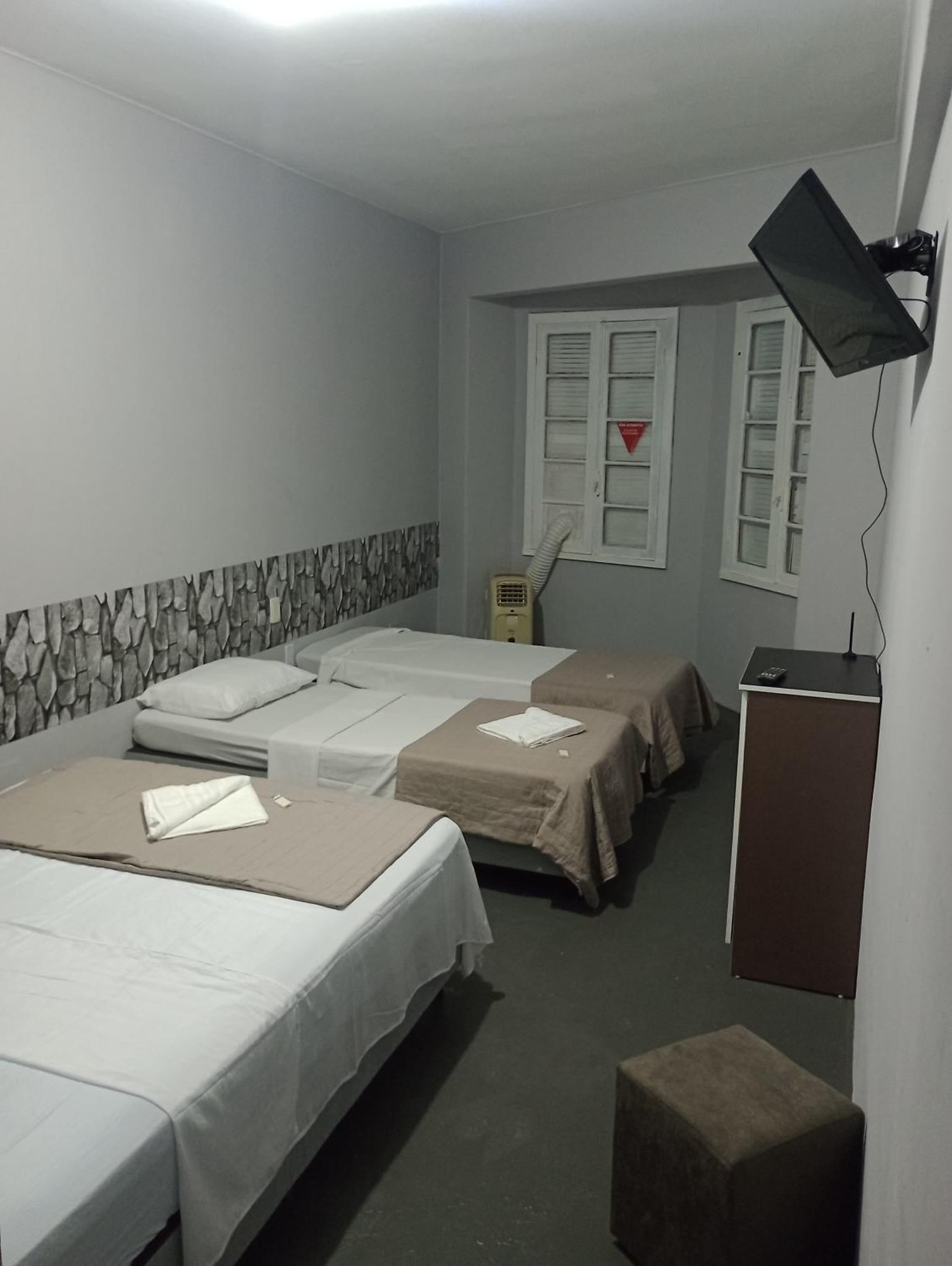 Hotel Rest Porto Alegre Buitenkant foto